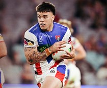 Dolphins bolster forward pack with Su'a signing
