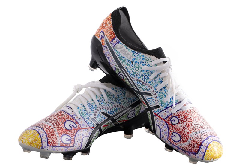 Trai Fuller's boots painted by Kirra-Mun Doyle