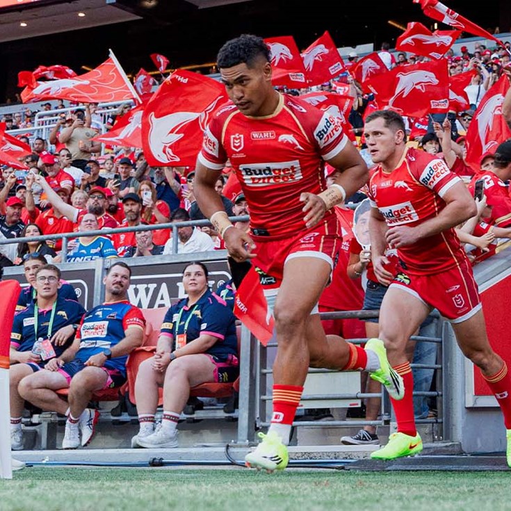 Dolphins fight back to claim first win of the season in 18–14 victory