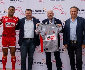 Veterans presented with signed ANZAC Round jersey as Ausbuild and Dolphins extend partnership to 2029