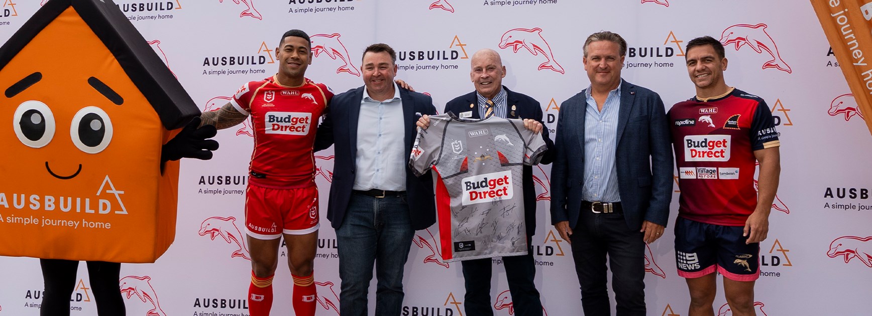 Veterans presented with signed ANZAC Round jersey as Ausbuild and Dolphins extend partnership to 2029
